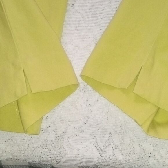 TALBOT'S Women's Heritage Stretch Capris - Picture 7 of 7